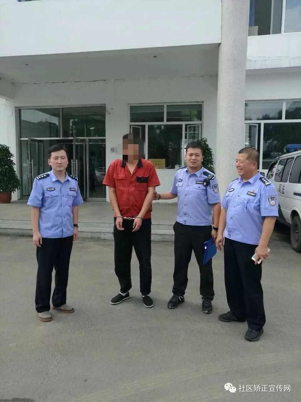 “星空体育app下载”经陆补阙隐居