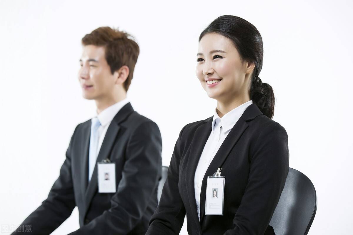 【星空体育APP】
公务员考狱警 好考吗？待遇怎么样？(图1)